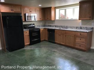 2136 NE 136th Ave UNIT B, Portland, OR 97230