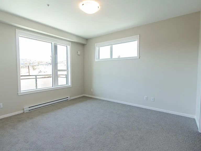 657 Redington Ave — Photo 29