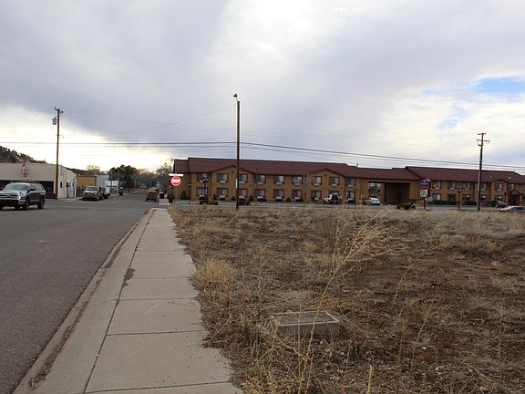 3rd image of 500 N Grand Canyon Blvd