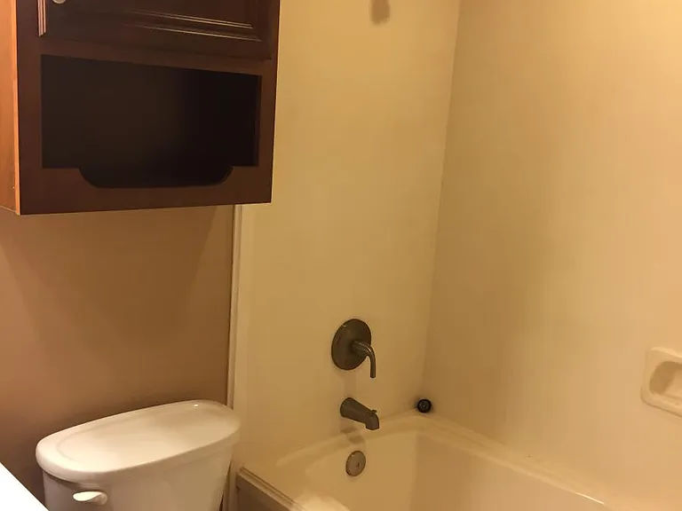 802 Huntwyck Cir — Photo 19