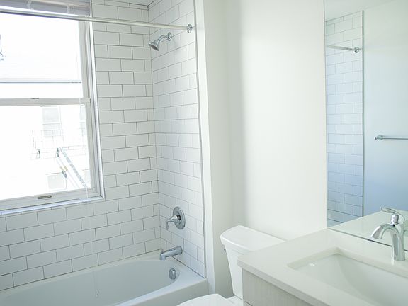 2nd image of 1108 Broadway St APT 3