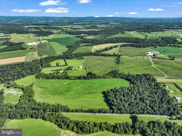 250 Gooseville Rd, New Oxford, PA 17350