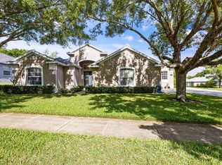 566 Hiawatha Palm Pl, Apopka, FL 32712