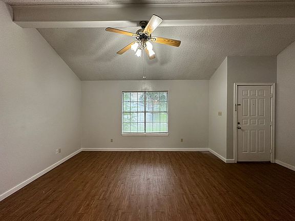 4th image of 201 Barbara St Unit A