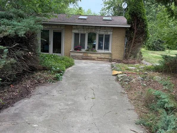709 E Michigan Ave, Au Gres, MI 48703