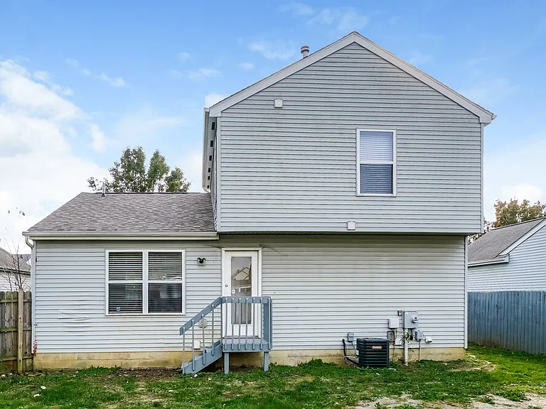 2146 Kingsglen Dr — Photo 18