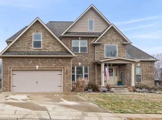 992 Promenade Dr, Adams, TN 37010