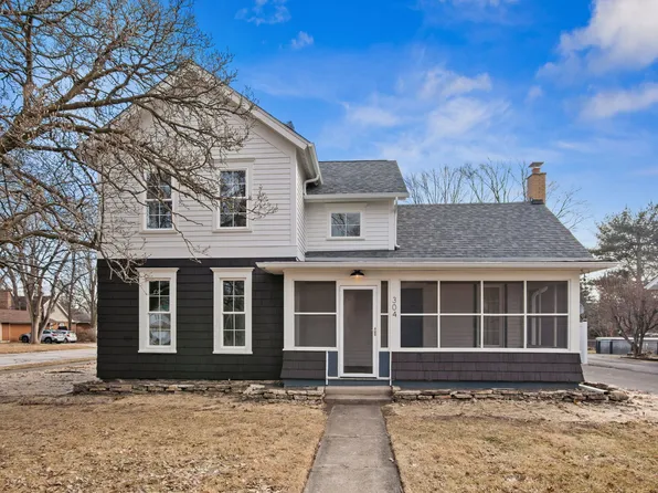 304 S Prairie St, Batavia, IL 60510