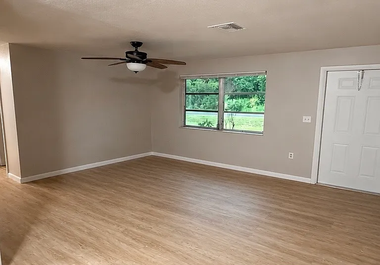 7919 NW 81st Ct — Photo 3