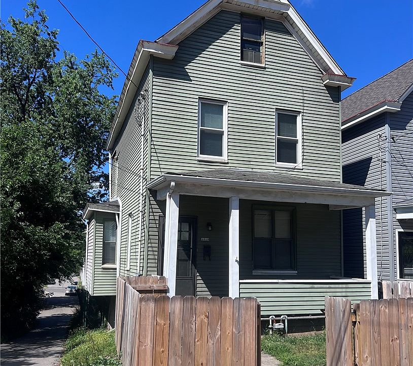 1st image of 1013 Uvilla St
