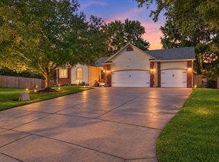 12705 W Hendryx Ct, Wichita, KS 67235