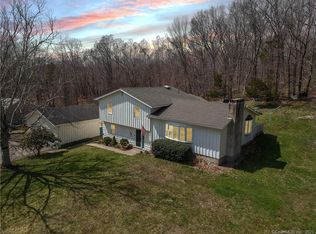 33 Stanton Ln, Preston, CT 06365