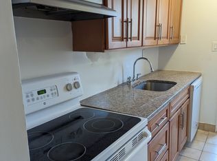 21546 23rd Rd, Flushing, NY 11360