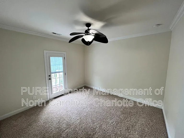 10330 Royal Winchester Dr — Photo 24