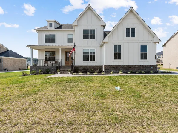 7076 Fiddlers Glen Dr, Arrington, TN 37014