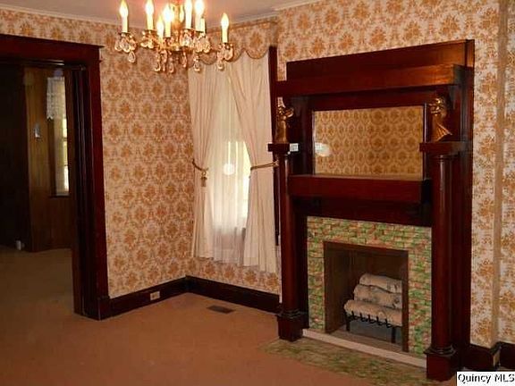 Home for Sale in Quincy, IL $49,900