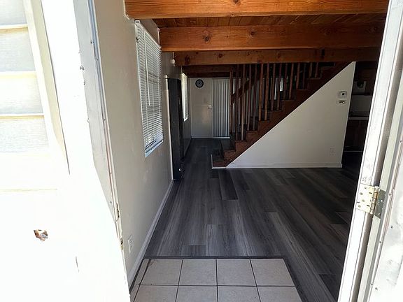 3rd image of 316 Greenspot Blvd