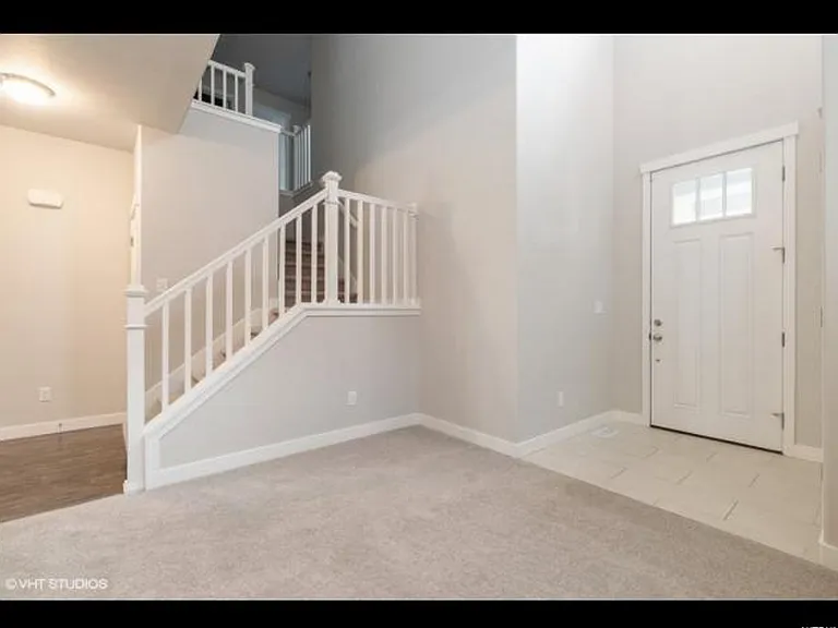 481 E Rue Cournot — Photo 2