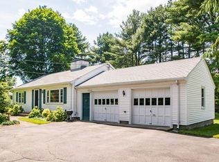 7 Causeway St, Medfield, MA 02052