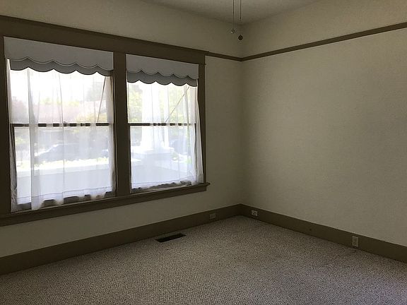 5th image of 565 San Benito Ave