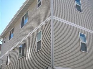 1123 N 94th St, Seattle, WA 98103