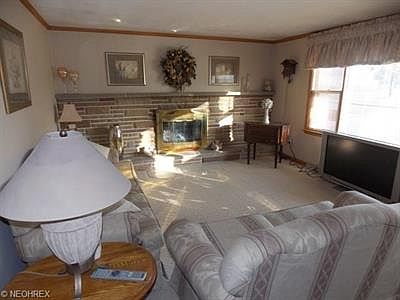 4th image of 1009 S Nickel Plate Ave