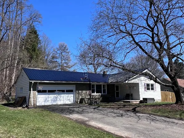 49 Clark Ave, Binghamton, NY 13901