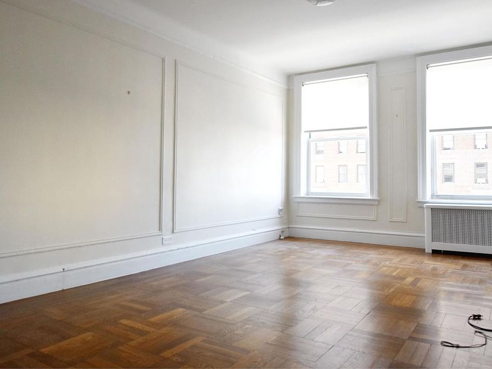 1st image of 910 W End Ave APT 9B