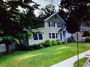 5729 19th St N, Arlington, VA 22205