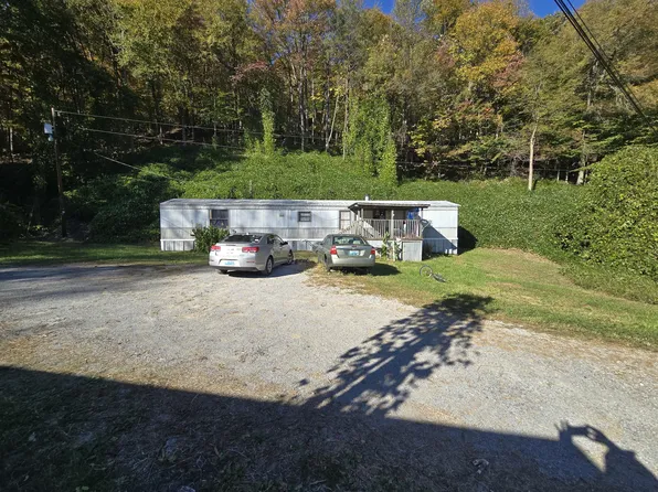 7756 S Us Highway 119, Wallins Creek, KY 40873