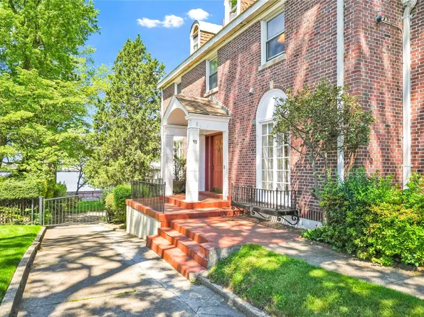 95 Malba Drive #1, Malba, NY 11357