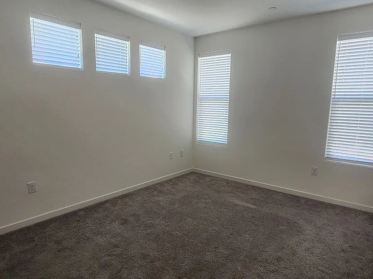 141 Log Pond Ln — Photo 12