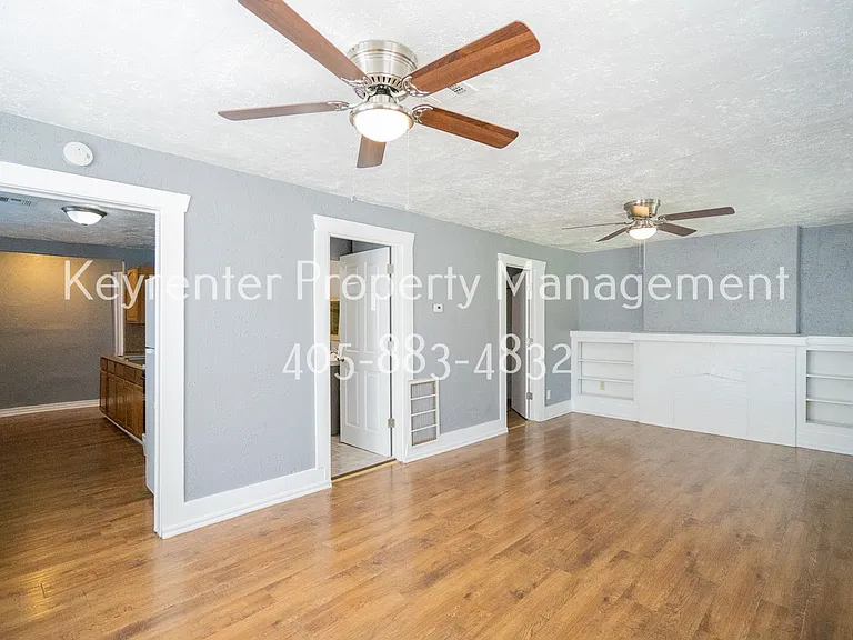 338 SE 41st St — Photo 3