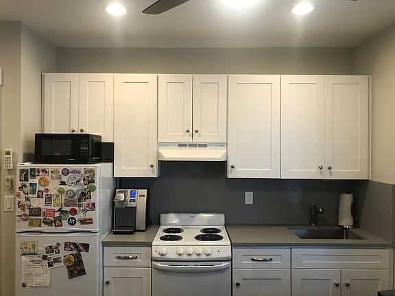 Kitchen - lots of cabinets