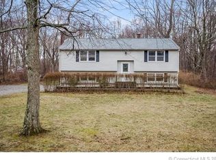 152 Standish Rd, Colchester, CT 06415