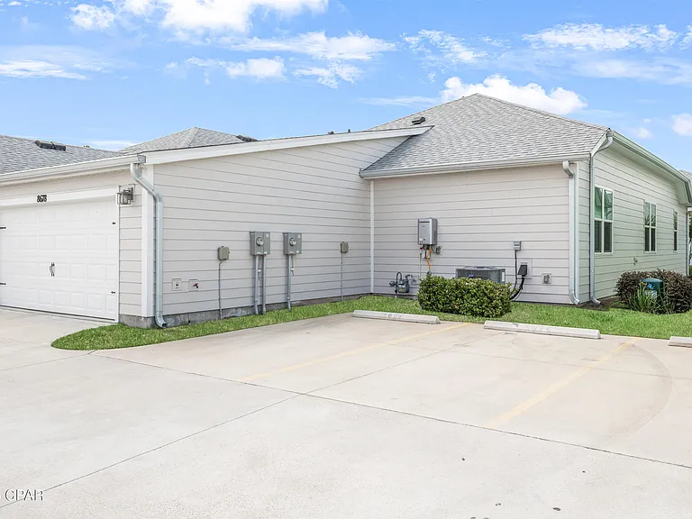 8678 Weekend Dr — Photo 37