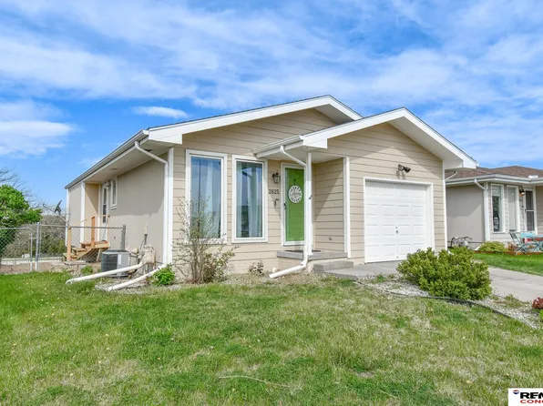 2825 NW 55th St, Lincoln, NE 68524