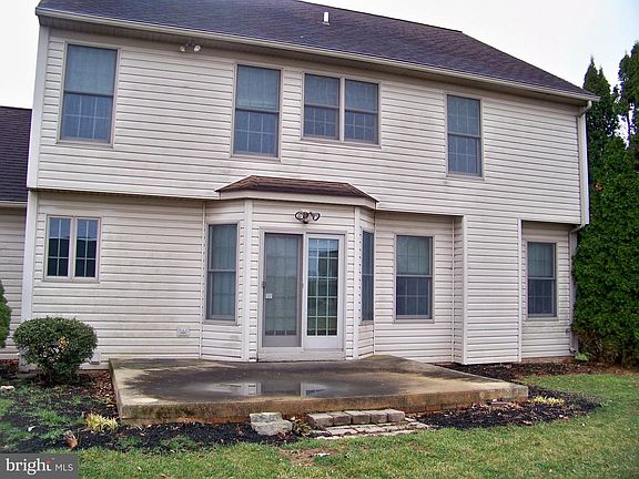 5th image of 339 Portland Pl
