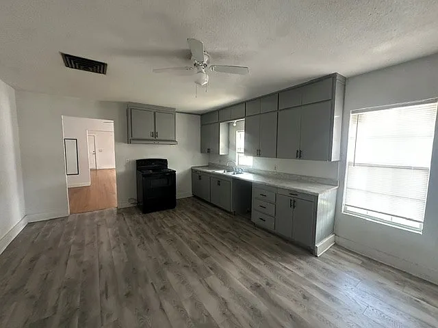 1322 N Lincoln Ave — Photo 6