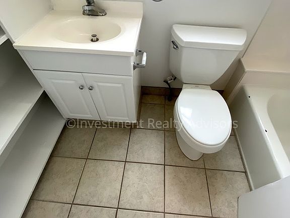 4th image of 218 S Edith Ave #7