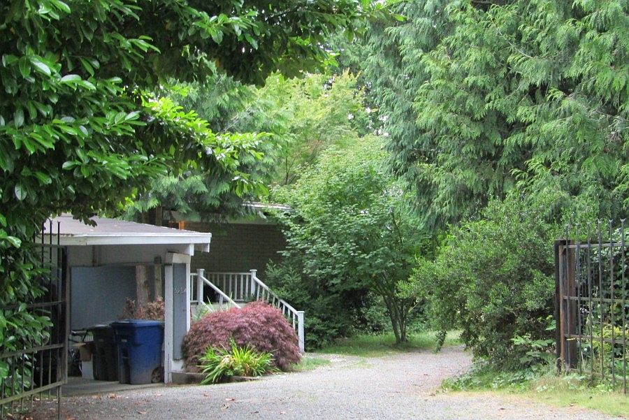 9234 Points Dr NE, Bellevue, WA 98004 | Zillow