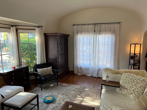 Living Room - Bay Window