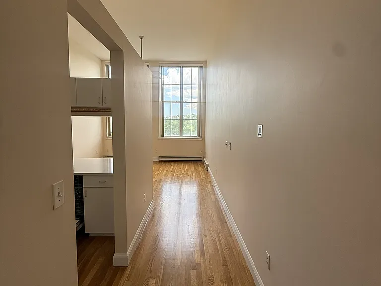 240 Heath St #302-1 — Photo 5