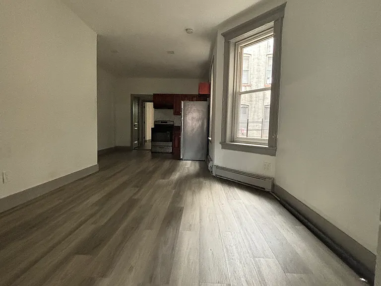 83 Bostwick Ave #4.1 — Photo 4