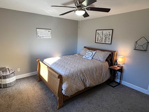4th image of 807 College Park Dr