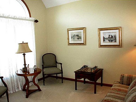 5th image of 110 Heartland Dr