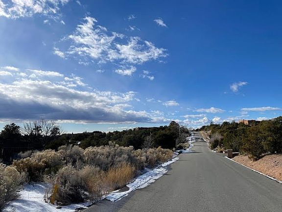 5th image of 308 Los Arboles Dr