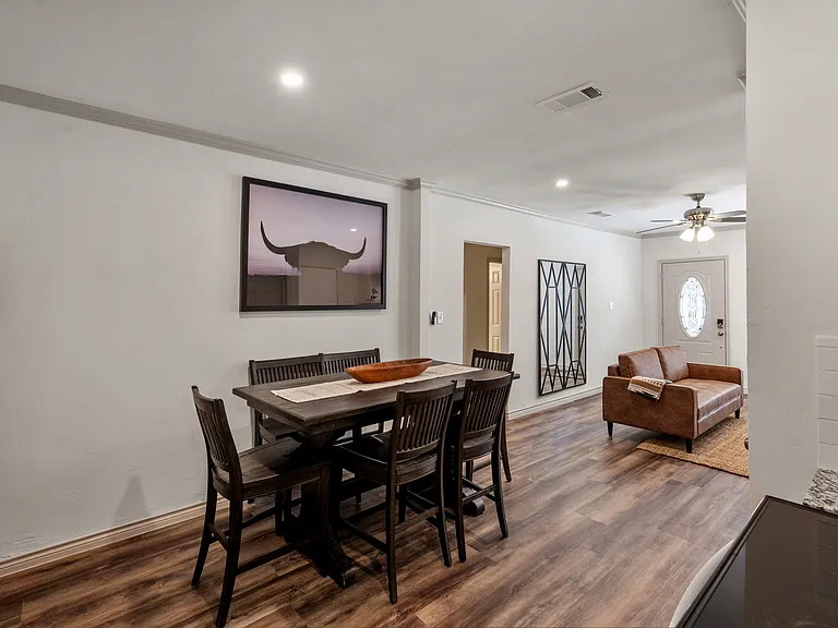 3458 Suffolk Dr — Photo 9