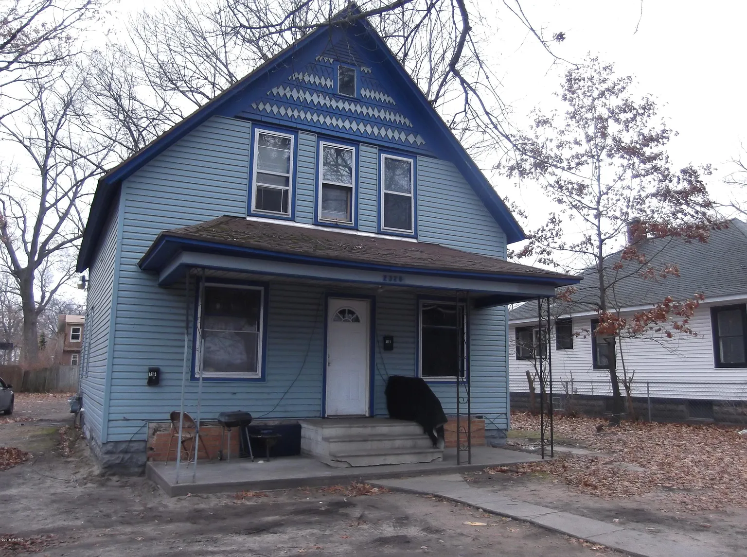 2328 7th St photo 1