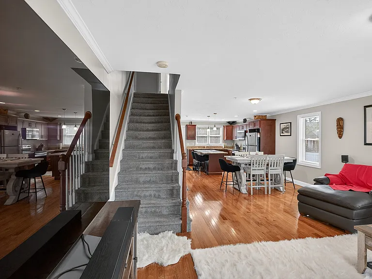 5 Twin Ponds Dr #8 — Photo 10